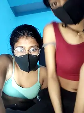 Snapshot of Aaradhya-Rani chatting on February 2026 08:52:01 PM Aaradhya-Rani online show from February 2026 08:52:01 PM