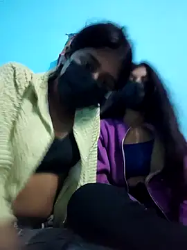 Snapshot of Aaradhya-Rani chatting on December 2025 08:25:02 PM Aaradhya-Rani online show from December 2025 08:25:02 PM