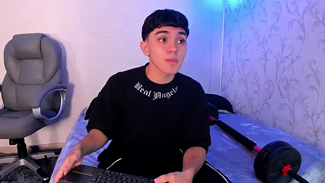 Snapshot of _TaylorBlack chatting on December 2025 11:34:01 AM TaylorBlack online show from December 2025 11:34:01 AM