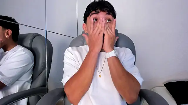 Snapshot of _TaylorBlack chatting on March 2026 11:39:02 AM TaylorBlack online show from March 2026 11:39:02 AM