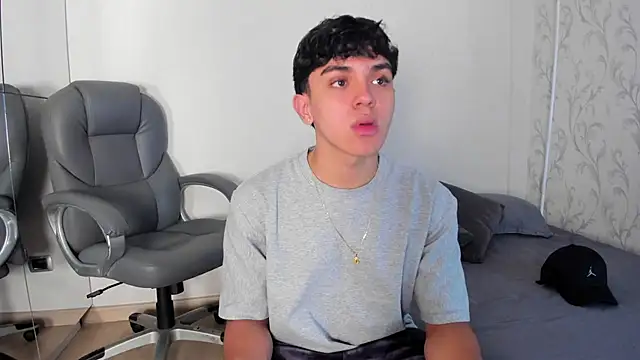  TaylorBlack online show from April 2026 11:39:01 AM