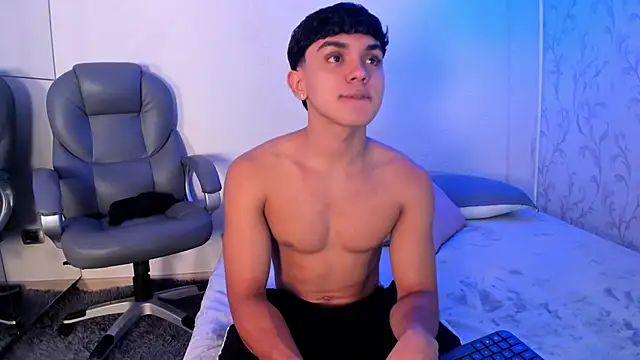 Snapshot of _TaylorBlack chatting on February 2026 11:41:01 AM TaylorBlack online show from February 2026 11:41:01 AM