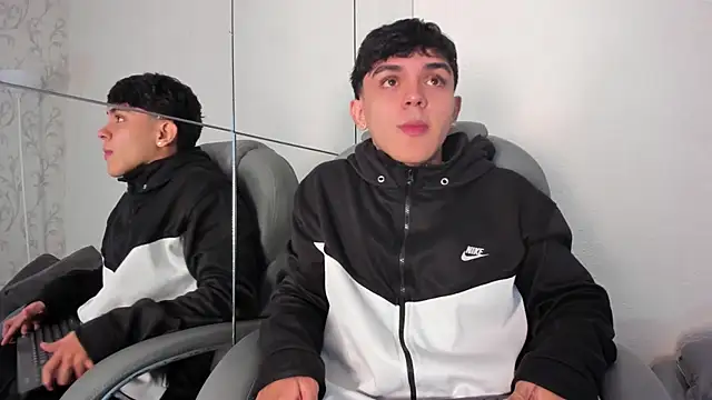  TaylorBlack online show from April 2026 11:33:01 AM