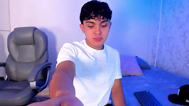 Snapshot of _TaylorBlack chatting on February 2026 11:41:01 AM TaylorBlack online show from February 2026 11:41:01 AM