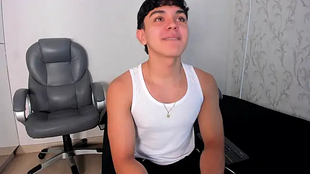 Snapshot of _TaylorBlack chatting on February 2026 11:33:01 AM TaylorBlack online show from February 2026 11:33:01 AM