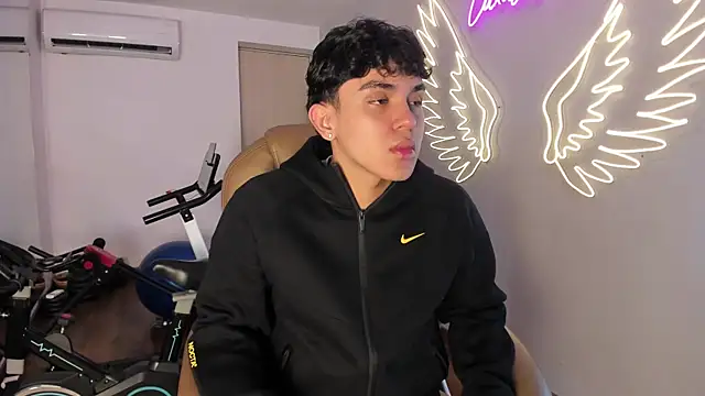  TaylorBlack online show from April 2026 11:39:02 AM