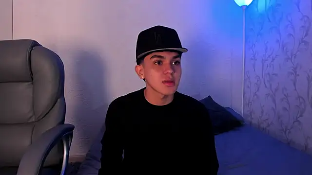 Snapshot of _TaylorBlack chatting on December 2025 11:25:01 AM TaylorBlack online show from December 2025 11:25:01 AM