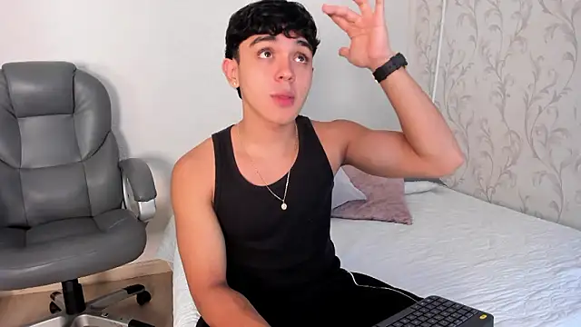 Snapshot of _TaylorBlack chatting on February 2026 11:33:02 AM TaylorBlack online show from February 2026 11:33:02 AM