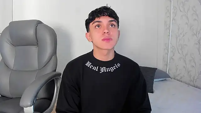  TaylorBlack online show from March 2026 11:33:02 AM