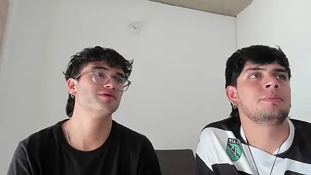 charlie dicker online show from February 2026 07:11:01 PM