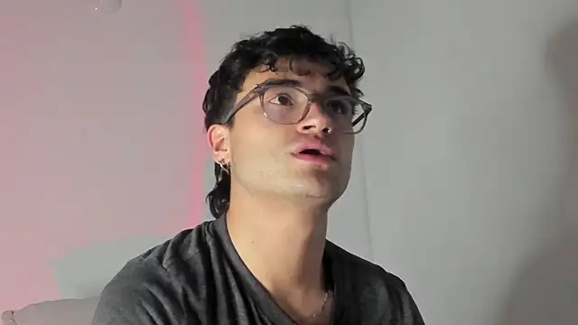 charlie dicker online show from February 2026 01:05:02 AM