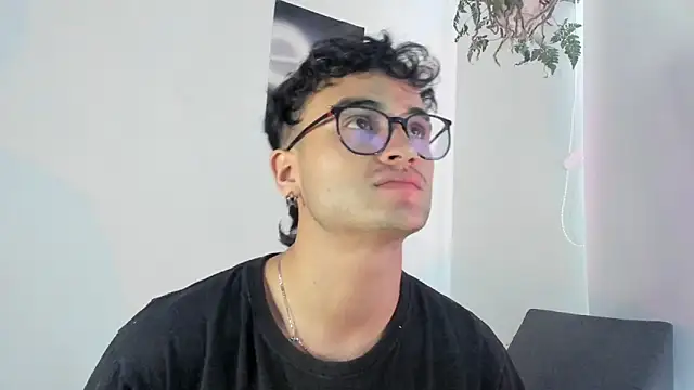 charlie dicker online show from January 2026 04:22:01 PM