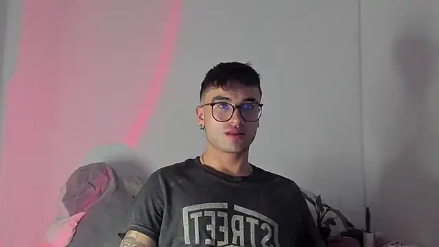 charlie dicker online show from February 2026 01:05:02 AM