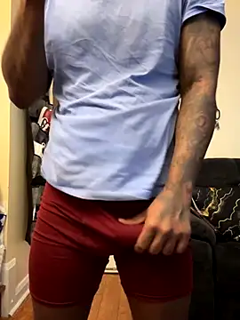 daddydarkskindikk online show from December 2025 01:02:02 PM