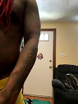 daddydarkskindikk online show from December 2025 03:16:01 PM