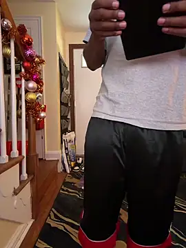 daddydarkskindikk online show from February 2026 08:30:01 PM