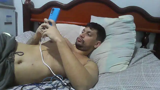 Snapshot of moreno_dotado22 chatting on June 2026 11:16:01 PM moreno dotado22 online show from June 2026 11:16:01 PM