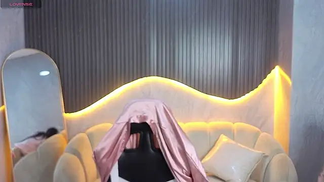 Tifany Tx online show from June 2026 12:39:01 PM