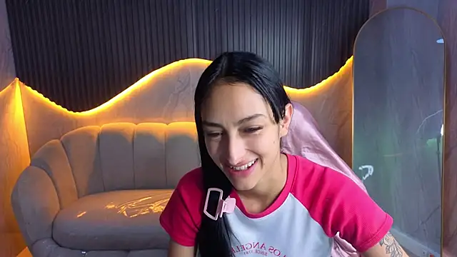 Tifany Tx online show from March 2026 12:34:01 PM