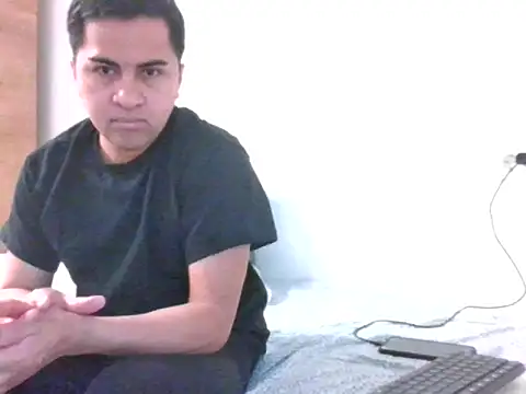 sweetpinoy2027 online show from February 2026 03:22:01 PM