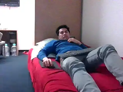 sweetpinoy2027 online show from March 2026 06:20:01 PM