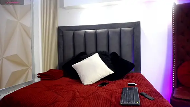 TransDivaSantana online show from April 2026 08:43:01 PM