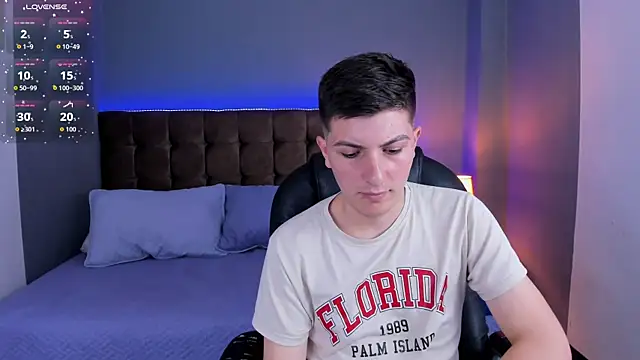 Snapshot of Teddy_18 chatting on December 2025 03:22:02 AM Teddy 18 online show from December 2025 03:22:02 AM