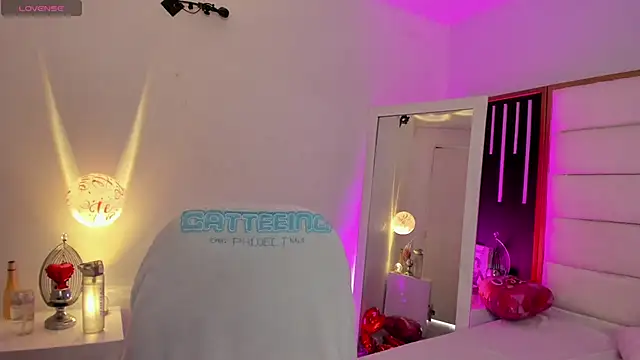 JuliMonroe19 online show from February 2026 01:33:01 PM