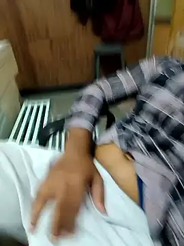  alexzz1155  online show from December 2025 04:28:01 AM