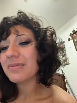 Rayvenveil online show from April 2026 07:48:02 AM