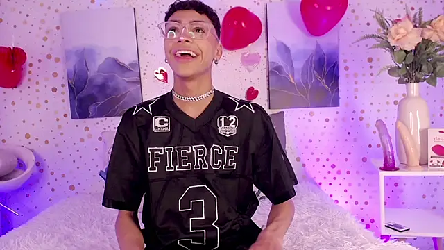 Snapshot of Owen_JP chatting on February 2026 04:03:01 AM Owen JP online show from February 2026 04:03:01 AM