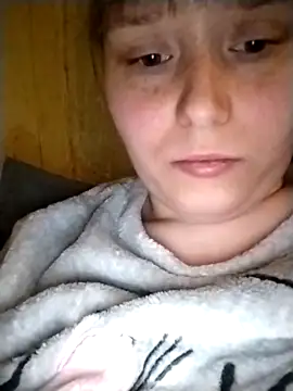 Snapshot of LusaF chatting on December 2025 07:29:02 PM LusaF online show from December 2025 07:29:02 PM