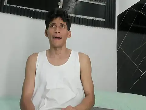 Emer santos online show from March 2026 07:43:02 PM