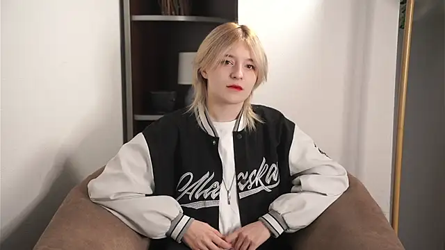 RosannPolk online show from December 2025 06:49:02 AM