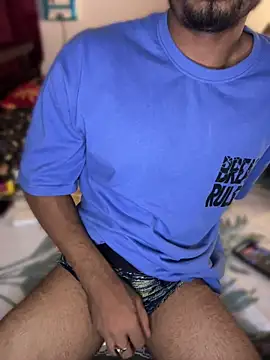 Snapshot of hot_gym_b0y chatting on May 2026 07:24:02 PM hot gym b0y online show from May 2026 07:24:02 PM