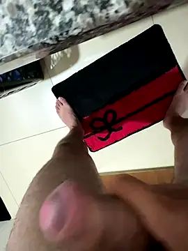 SnakyBolt online show from December 2025 09:52:02 PM