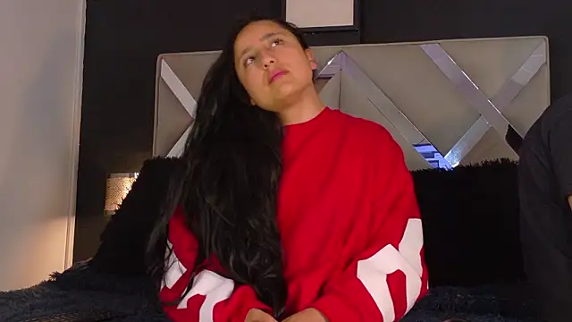 Ithan Skin online show from March 2026 12:00:01 PM