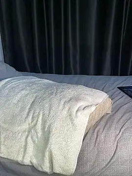 LiaCuti online show from February 2026 10:04:02 AM