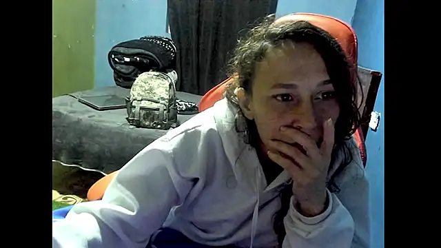 Snapshot of riquimona chatting on February 2026 01:39:02 AM riquimona online show from February 2026 01:39:02 AM