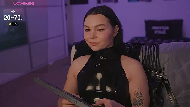Dominatrix Alice online show from March 2026 11:01:02 PM