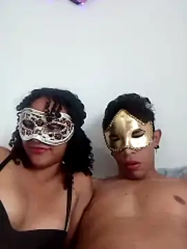 Snapshot of LolaAndBugs_ chatting on December 2025 03:27:02 PM LolaAndBugs online show from December 2025 03:27:02 PM