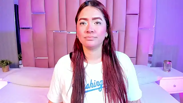 Saory    online show from January 2026 12:04:01 AM