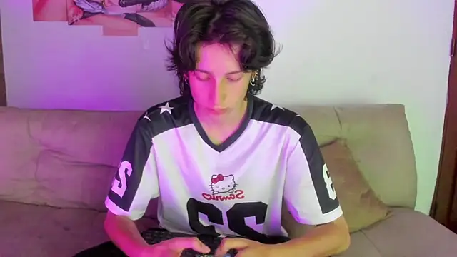 cirosky elchicopolla online show from April 2026 03:35:01 AM