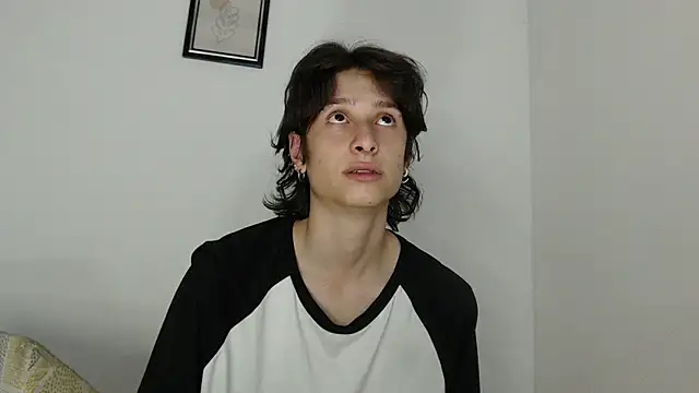 cirosky elchicopolla online show from March 2026 03:44:01 AM