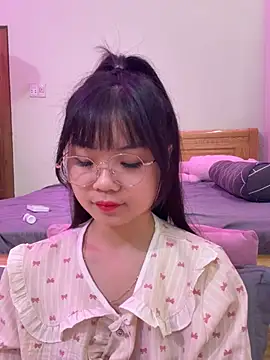 Snapshot of ___KARA___ chatting on June 2026 01:26:01 AM KARA online show from June 2026 01:26:01 AM