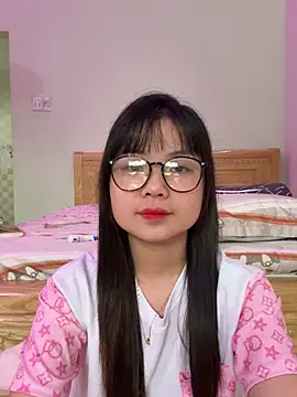    KARA    online show from March 2026 04:01:02 AM