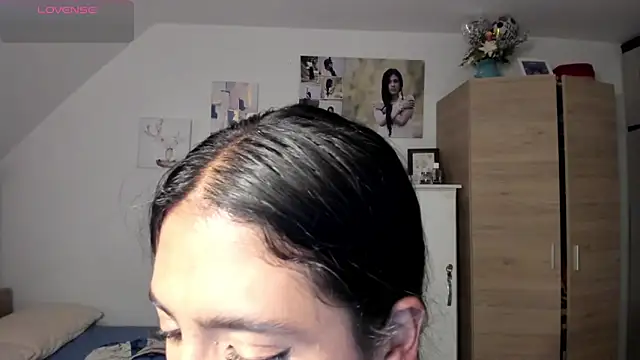 VEROSlen- online show from March 2026 02:40:01 AM