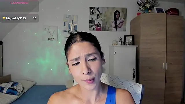 Snapshot of VEROSlen- chatting on July 2026 04:43:02 AM VEROSlen- online show from July 2026 04:43:02 AM
