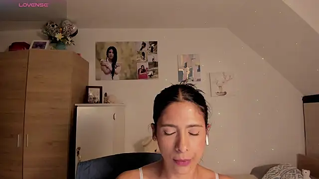 VEROSlen- online show from April 2026 03:45:02 AM