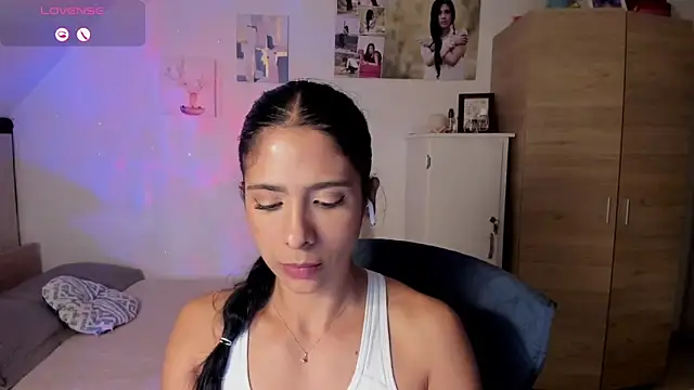 VEROSlen- online show from April 2026 02:12:02 AM